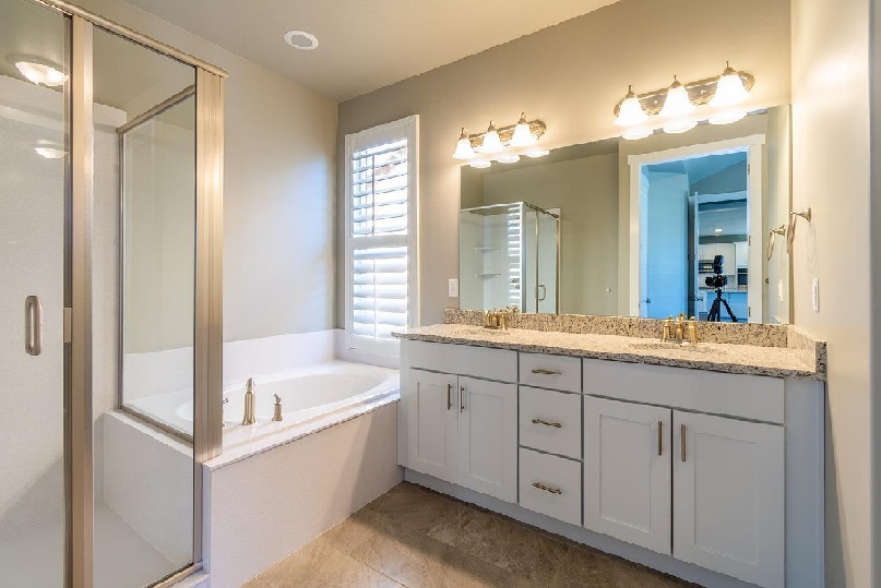 8 Modern Bathroom Upgrades To Elevate Your Space