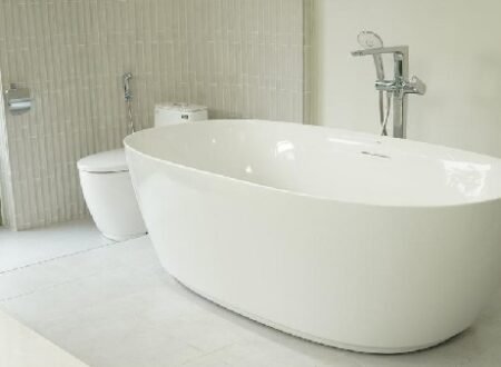 Right Bathtub